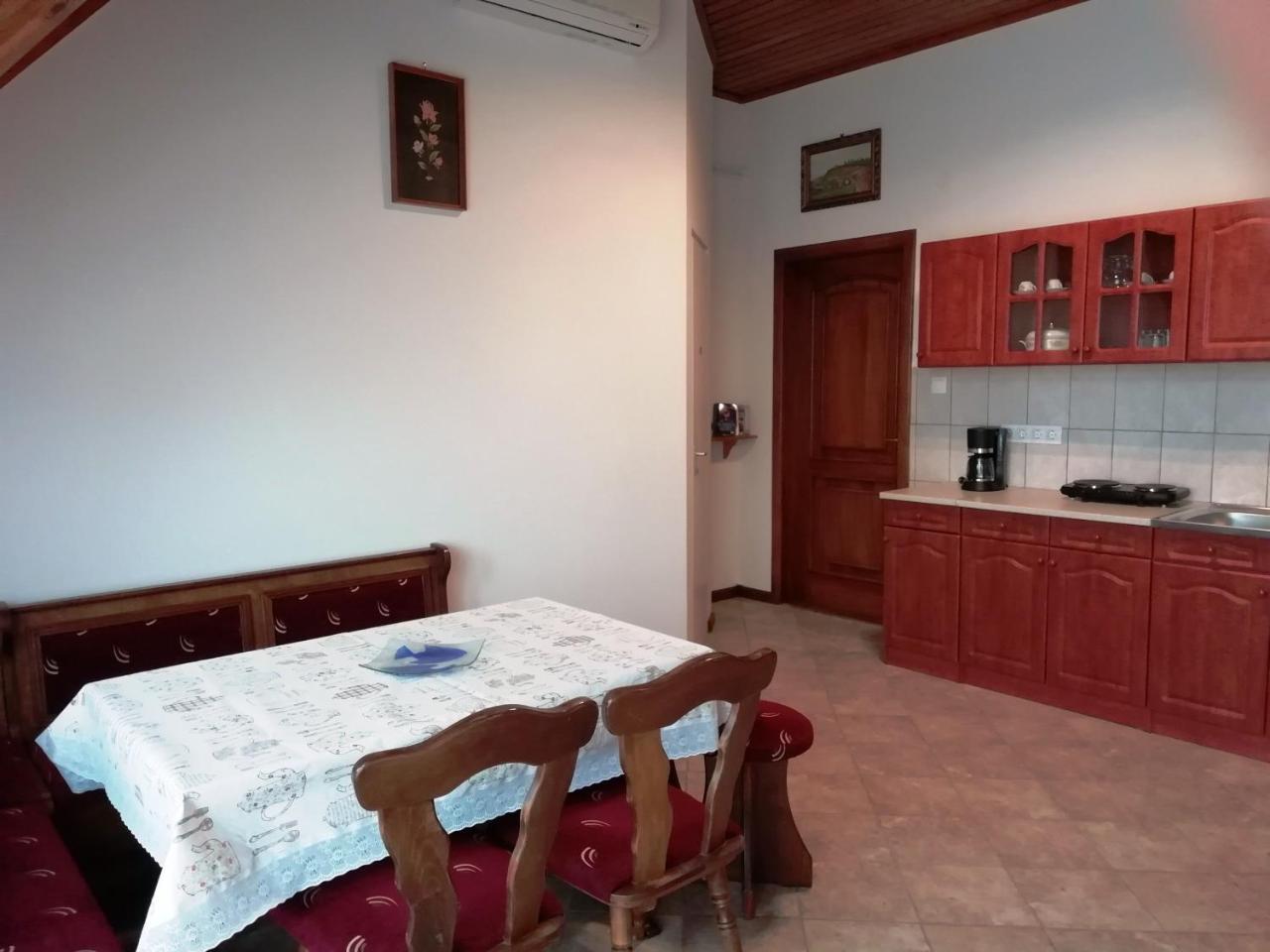 Balla Apartmanhaz Siófok